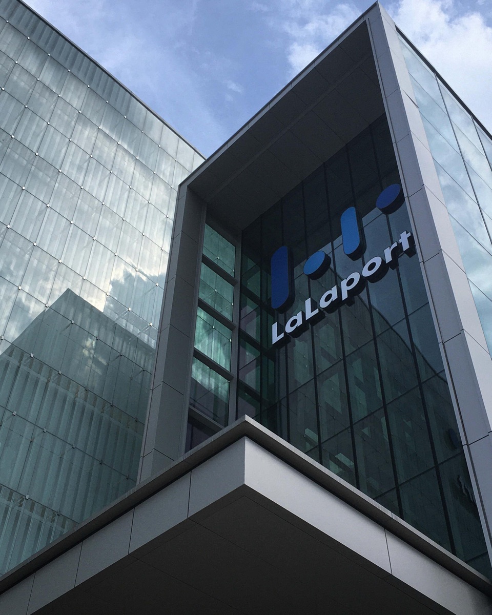 LaLaport BBCC city facade